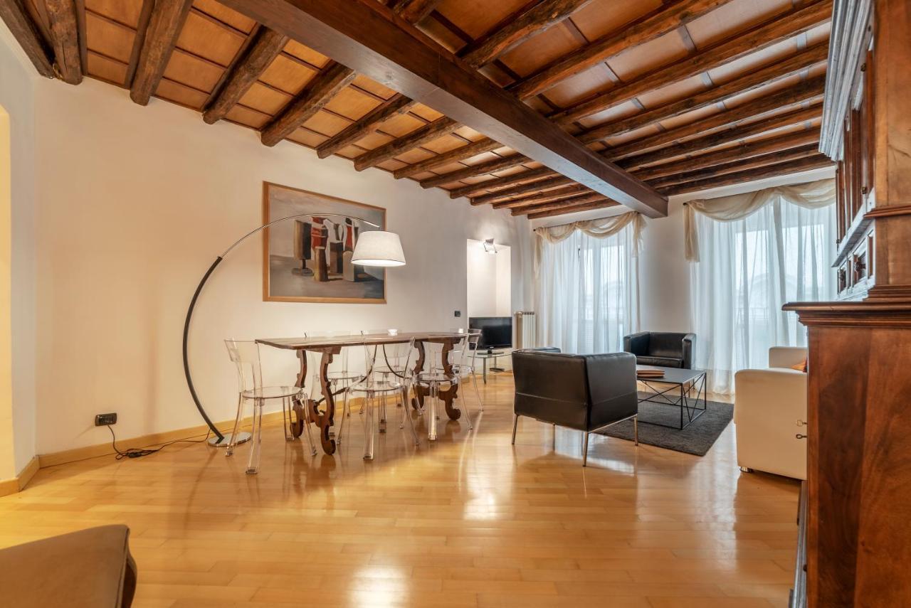 Pantheon View Apartment โรม ภายนอก รูปภาพ